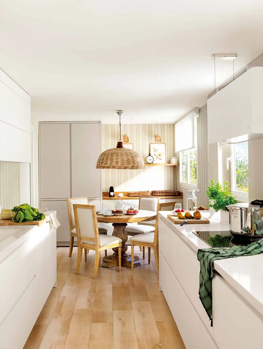 Cocina con office en Mirasierra, Madrid